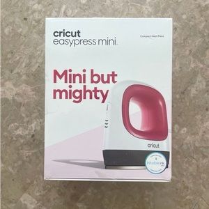 Cricut EasyPress Mini New in Box